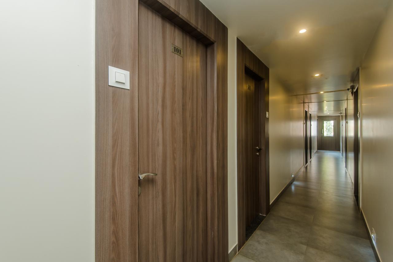 Oyo 13857 Hotel Imperial Umele Kültér fotó