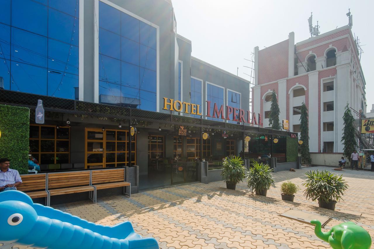 Oyo 13857 Hotel Imperial Umele Kültér fotó